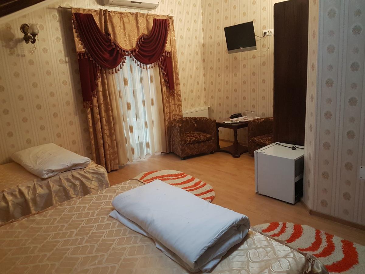 Edy'S Royal Predeal Hotel Екстериор снимка