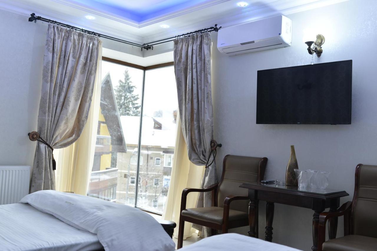 Edy'S Royal Predeal Hotel Екстериор снимка