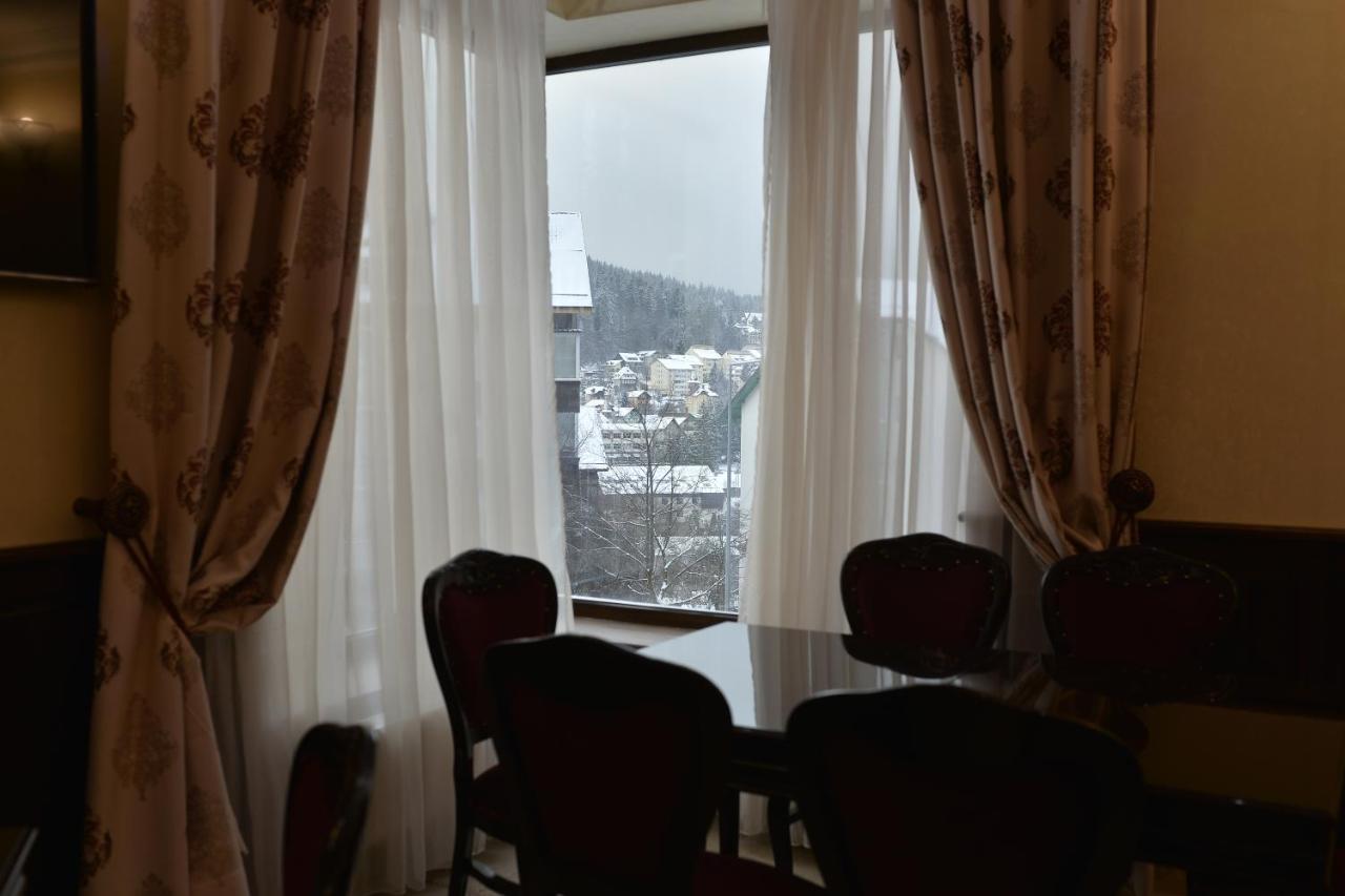 Edy'S Royal Predeal Hotel Екстериор снимка
