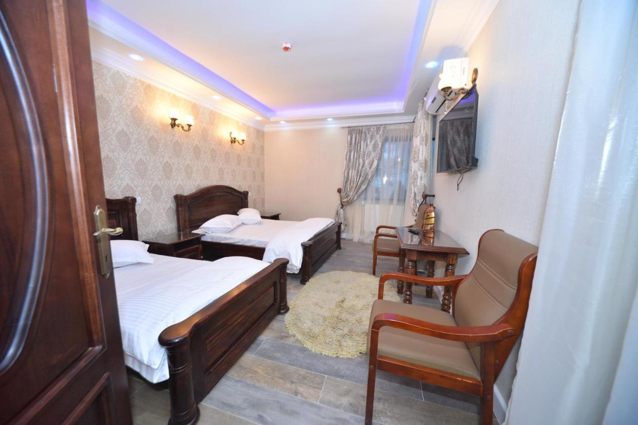 Edy'S Royal Predeal Hotel Екстериор снимка