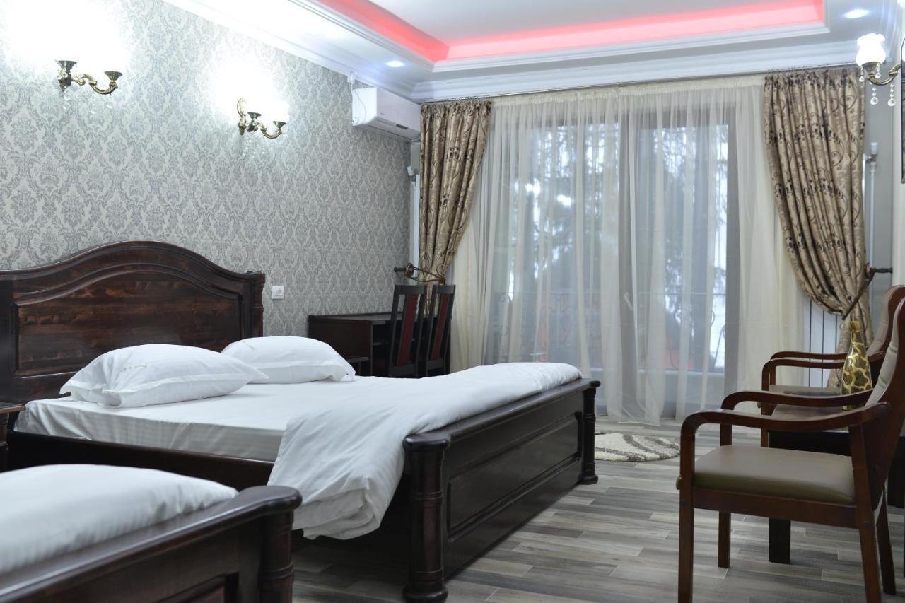 Edy'S Royal Predeal Hotel Екстериор снимка